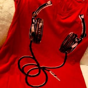 Music lovers red short sleeve teewith graphic head phones Size small